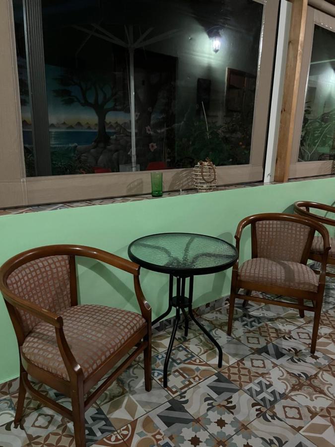Zouglas App Guesthouse Limassol Exteriör bild
