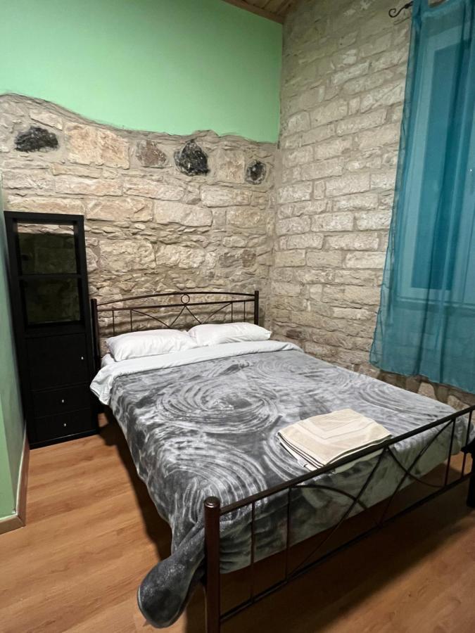 Zouglas App Guesthouse Limassol Exteriör bild