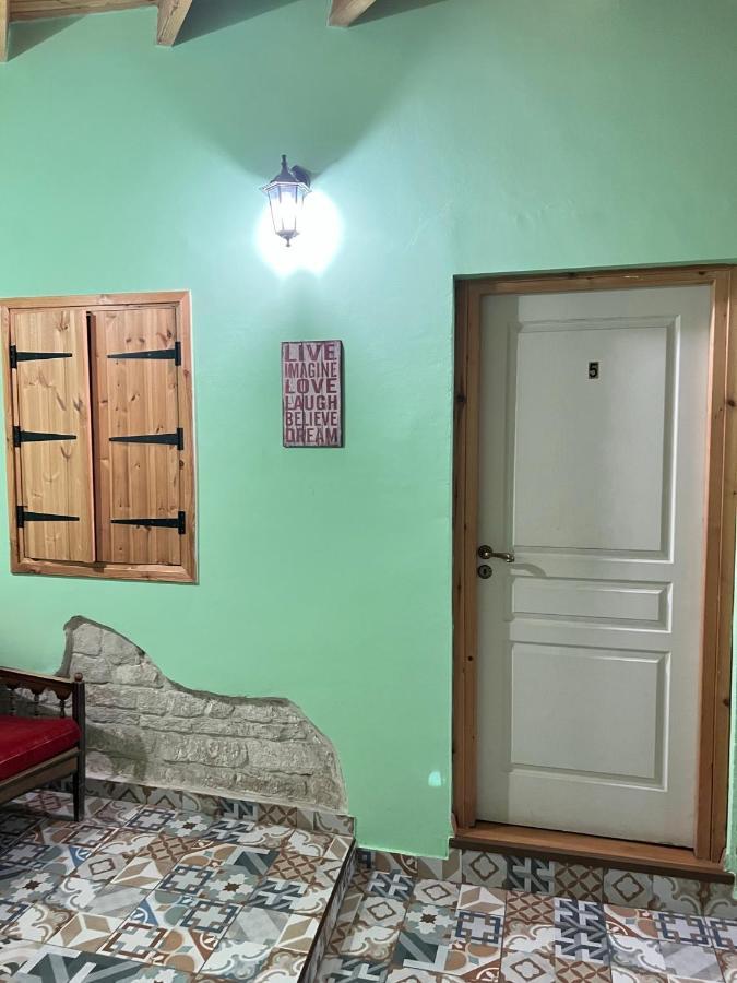 Zouglas App Guesthouse Limassol Exteriör bild