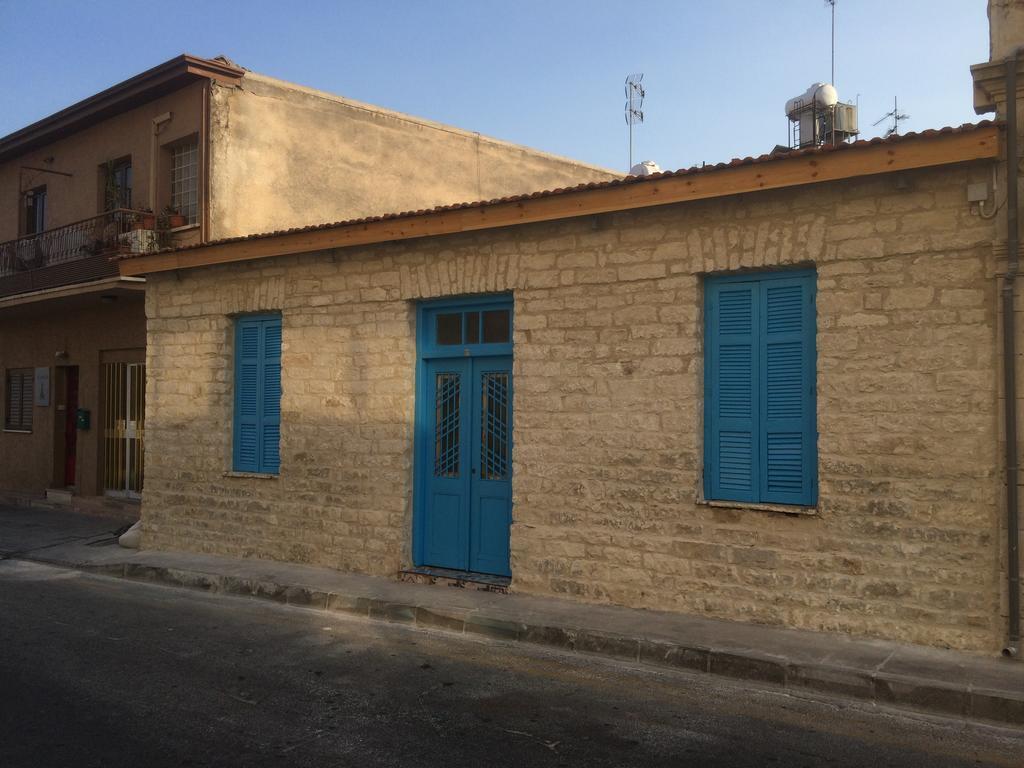 Zouglas App Guesthouse Limassol Exteriör bild